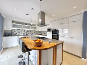 Photo 8- click for photo gallery